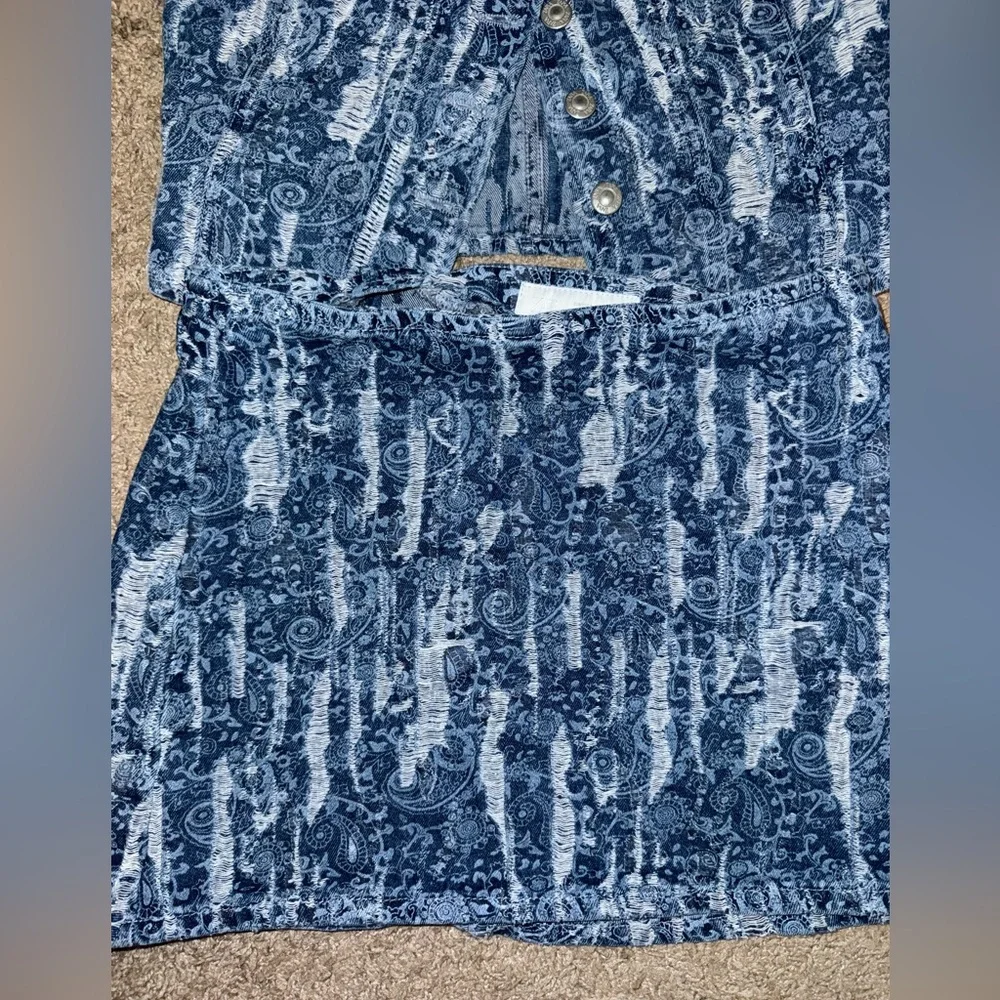 Zara Denim Blue Skirt - Picture 2 of 5